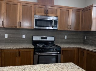 358 SW 202nd Ter, Beaverton, OR 97006