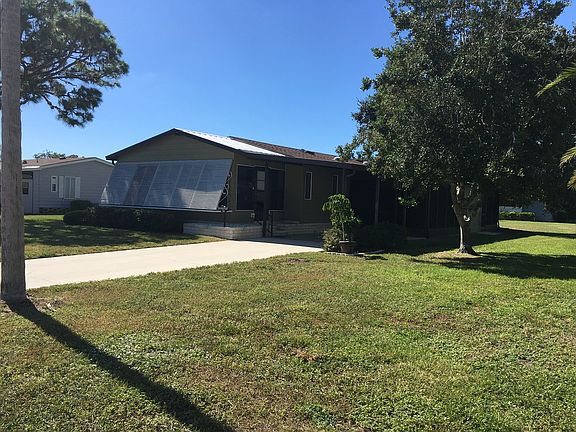 3rd image of 740 Tangerine Woods Blvd