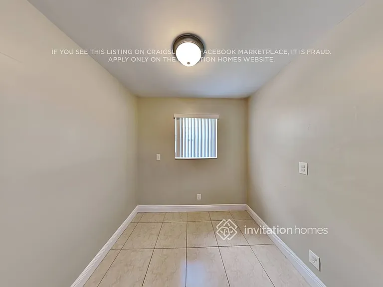 2021 SW 64th Ave — Photo 5