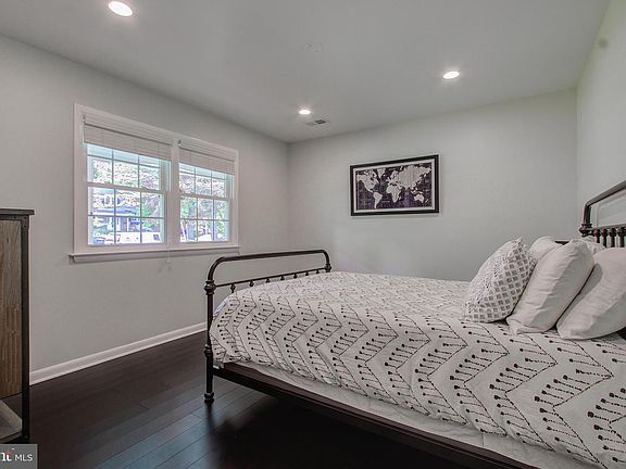 5th image of 5316 Crestedge Ln
