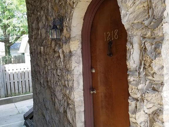 5th image of 1218 Ashland Ave