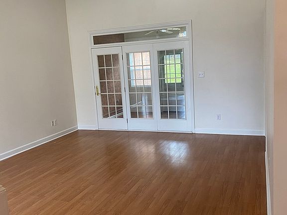 3rd image of 4545 Reigate Ct