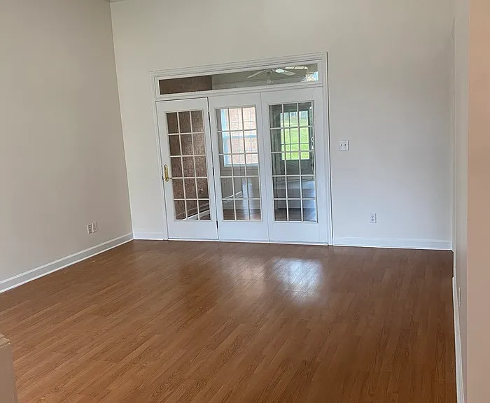 4545 Reigate Ct — Photo 3