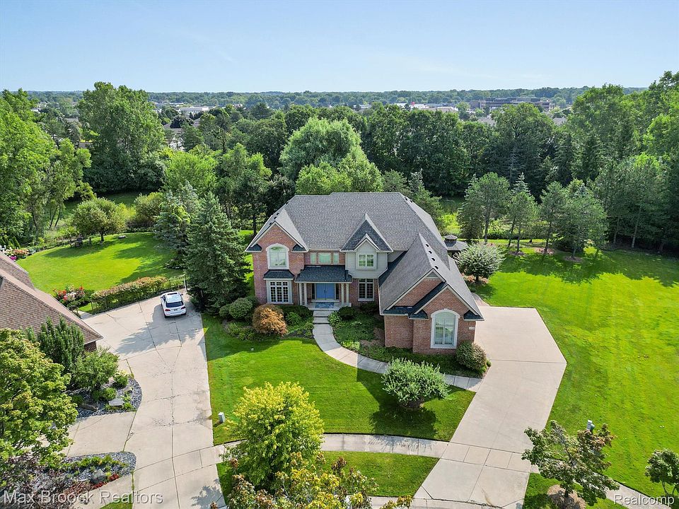 1st image of 4398 Forestview Dr