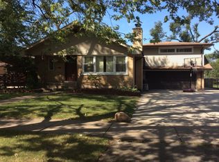 10742 S Lombard Ave, Chicago Ridge, IL 60415