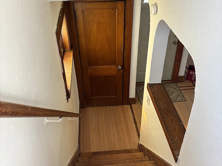 613 Martense Ave — Photo 20