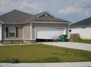 90 Willow Oak Dr, Richmond Hill, GA 31324