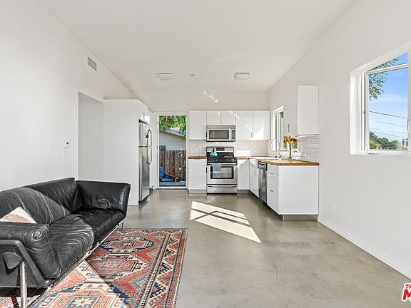 5th image of 2275 Ewing St