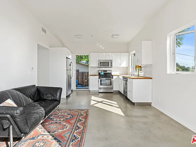 2275 Ewing St — Photo 5