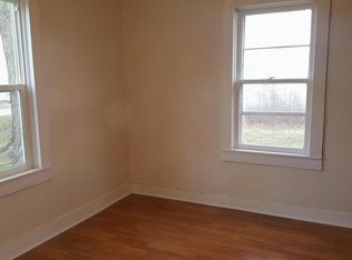 201 W Madison Ave, Casey, IL 62420