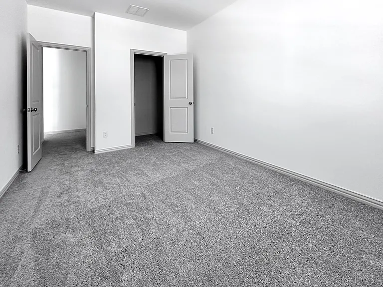 609 Friendswood Dr — Photo 10