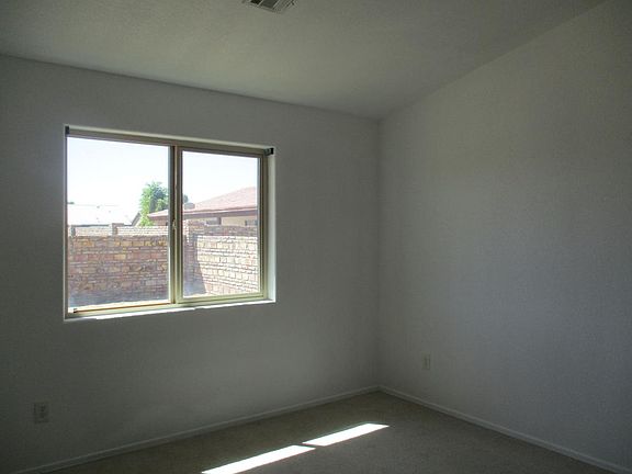 10229 Bedroom 1