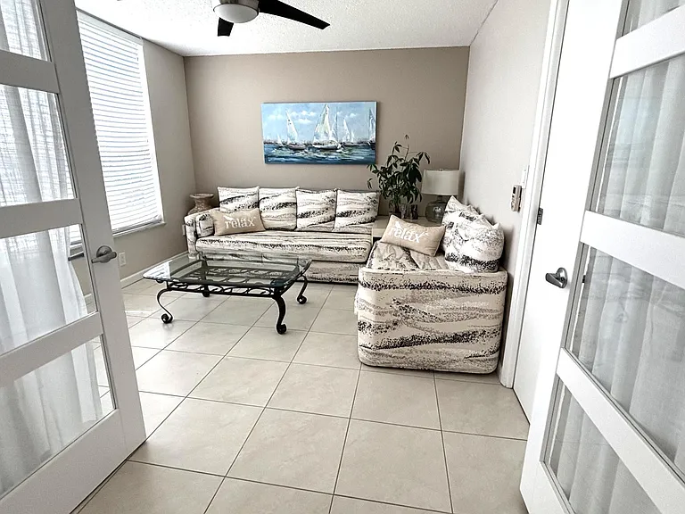 605 Oaks Dr #503 — Photo 5