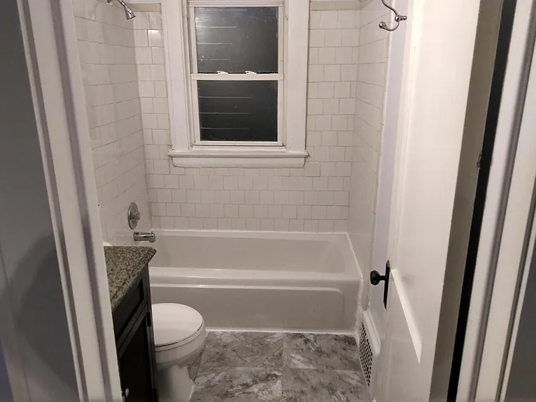 1328 Fry Ave #1 — Photo 10