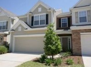 3919 Lionheart Dr, Jacksonville, FL 32216
