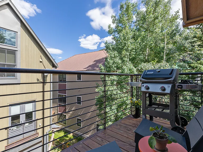 240 S Mahoney Dr #8 — Photo 28