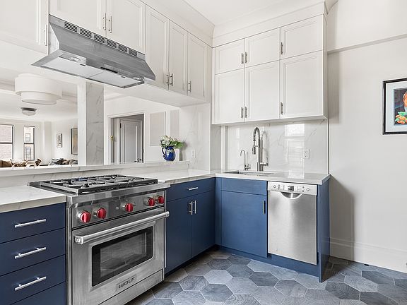 5th image of 221 W 82nd St APT 7C
