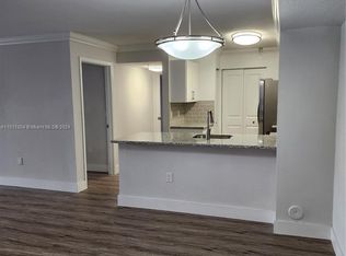 12112 Saint Andrews Pl APT 111, Miramar, FL 33025