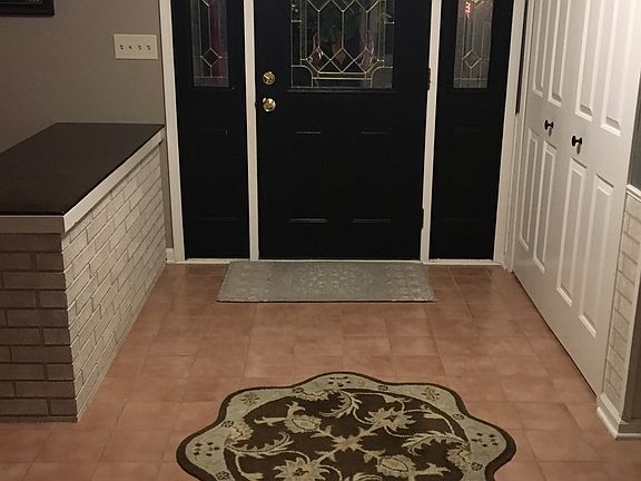 3rd image of 5818 W Hellis Dr