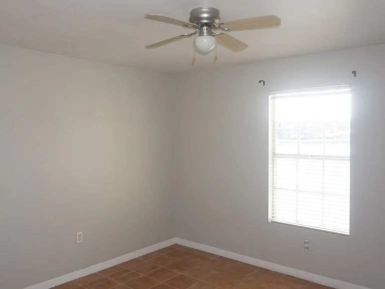 220 Lake Parsons Grn #206 — Photo 6