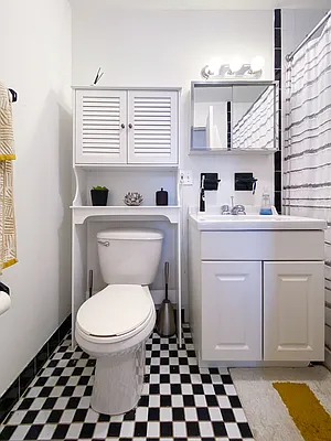 Rented by Compass | media 25