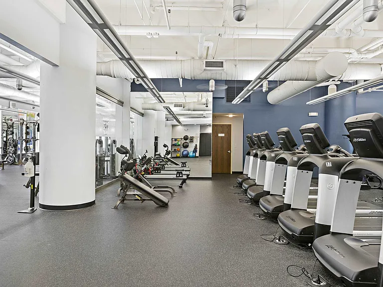 1500 Hudson St #12R — Photo 21