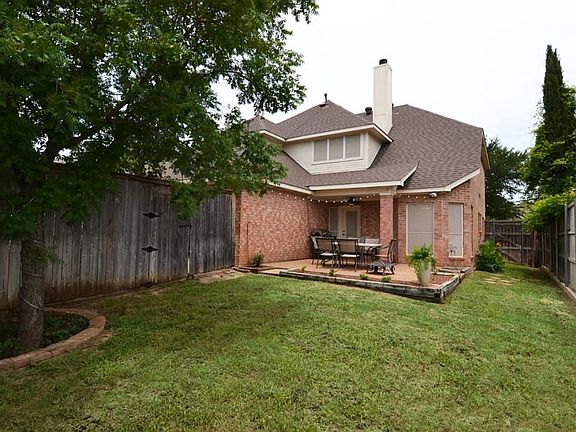 4th image of 1688 Big Bend Dr