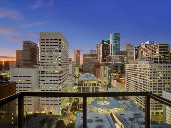 1211 Caroline St #2002, Houston, TX 77046