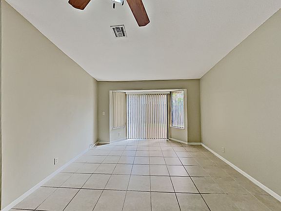 4th image of 3214 NW 104th Ter