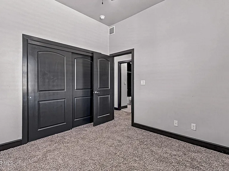 12744 Midland Ct — Photo 18