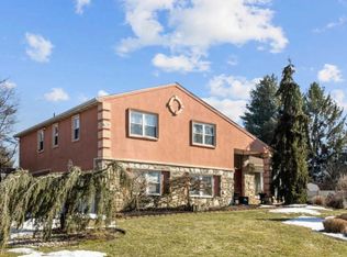 3925 Hawk Cir, Huntingdon Valley, PA 19006