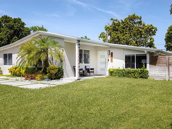 2nd image of 18681 Belview Dr
