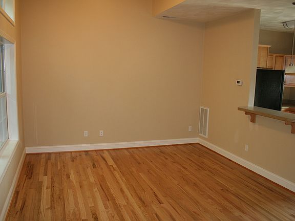 3rd image of 505 Green St APT 3