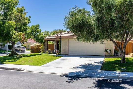 5th image of 227 W Sequoia Cir
