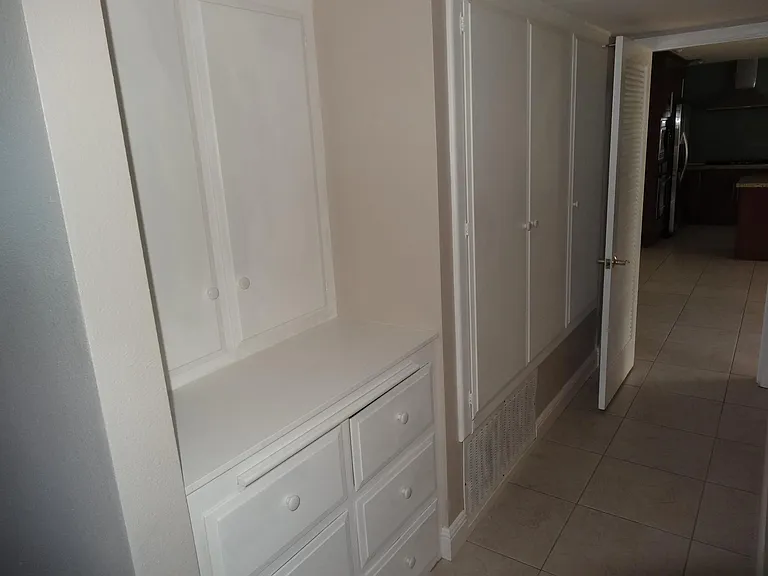 1094 Los Altos Ct — Photo 11