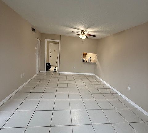 5th image of 6106 Forest Hill Blvd APT 207