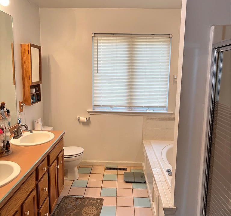 8355 Valley Grn, Fogelsville, PA 18051 | Zillow