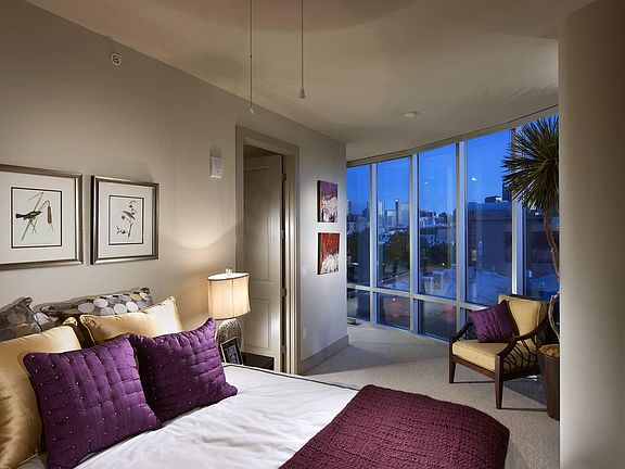 3rd image of 929 N Broadway #1705