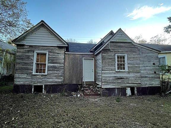 3rd image of 336 Fairview Ave