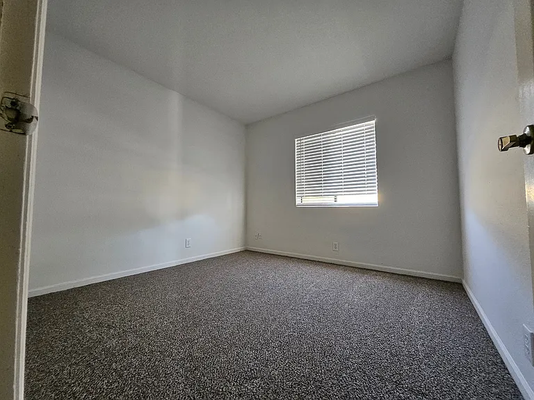 7419 W Dahlia Dr — Photo 14