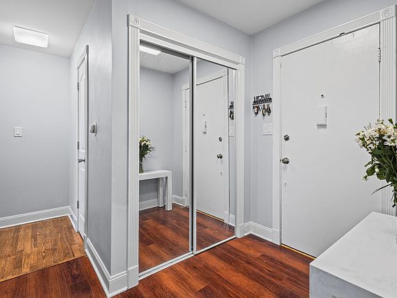 2nd image of 9460 Dee Rd APT 2H