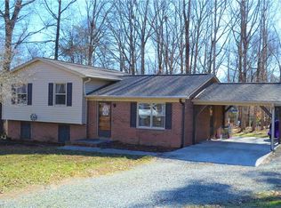 327 Oakwood Cres, Lexington, NC 27295