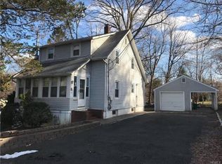 6 Elliot Pl, Spring Valley, NY 10977