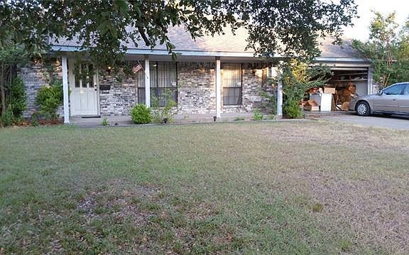 5th image of 922 Sara Dunn Dr