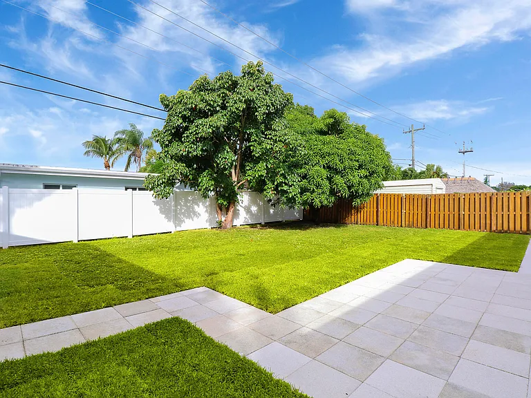 1600 Venus Ave — Photo 24