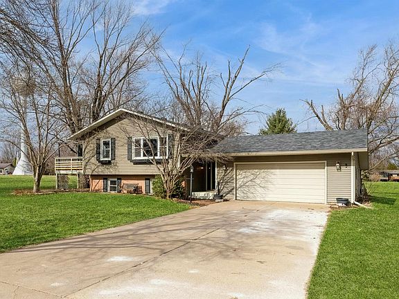 3rd image of 603 Suncrest Dr