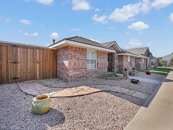 4th image of 14 Capistrano Ct