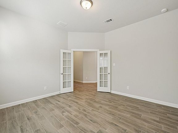 5th image of 2542 Deerwood Heights Lane