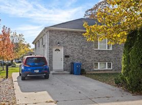 675 Chippawa St, Windsor, ON