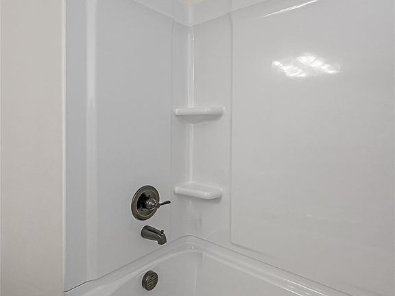 4th image of 2207 Catawba Trace Dr